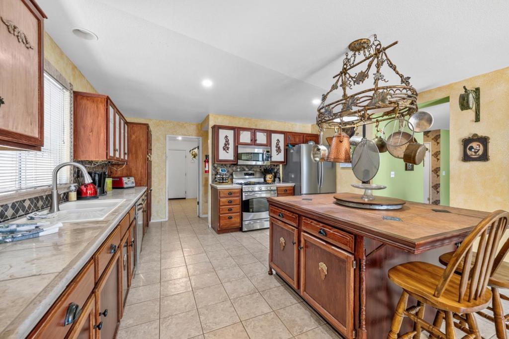 2780 Valley View Road Property Photo 36