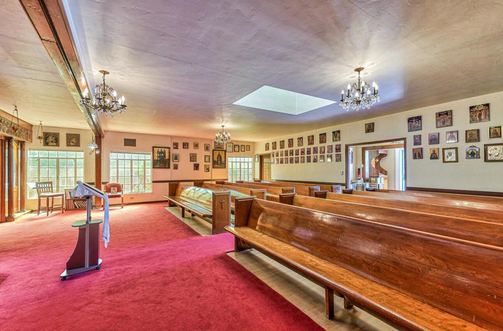 326 Park Street Property Photo 7