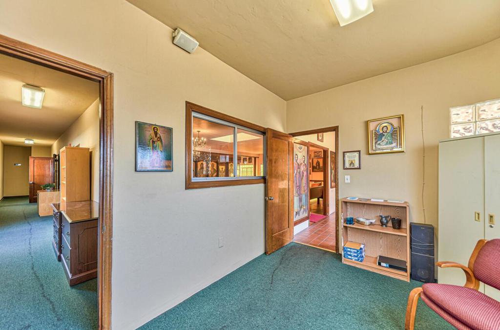 326 Park Street Property Photo 9