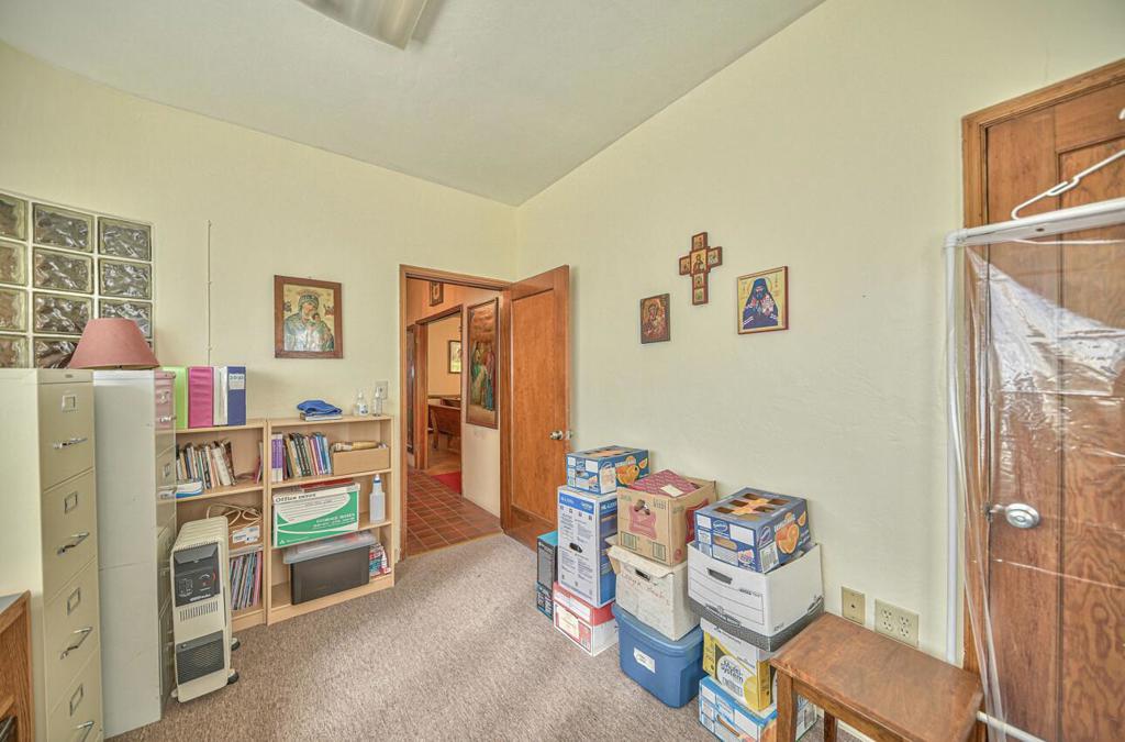 326 Park Street Property Photo 11