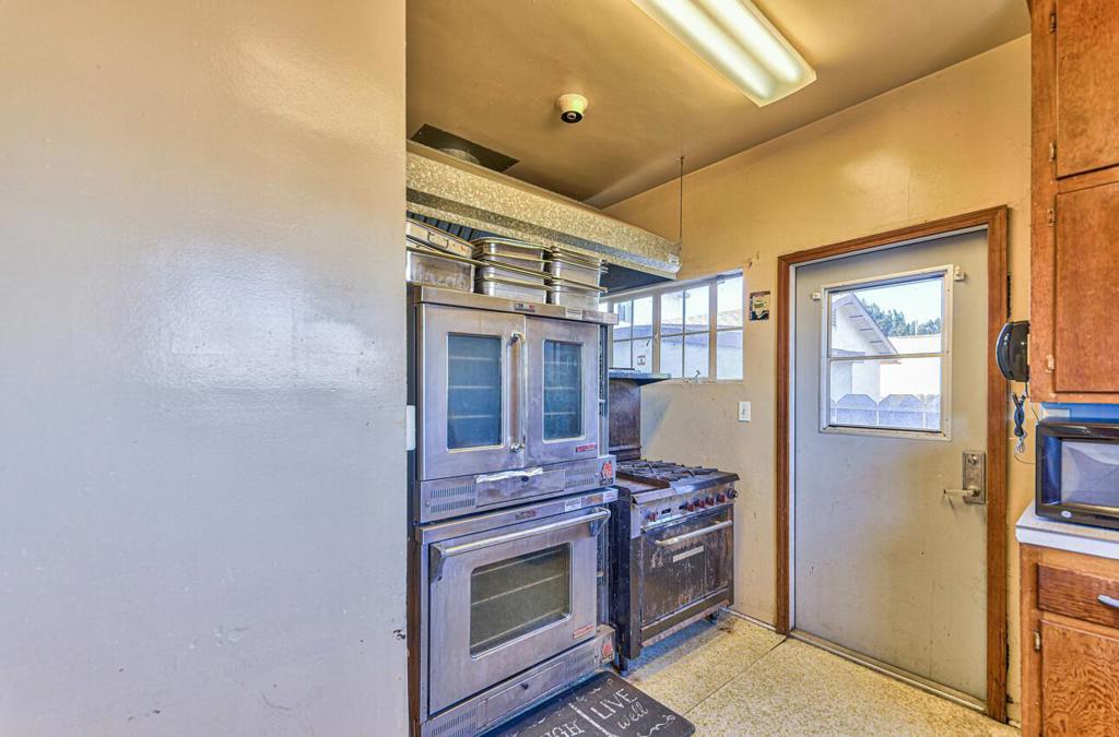 326 Park Street Property Photo 18