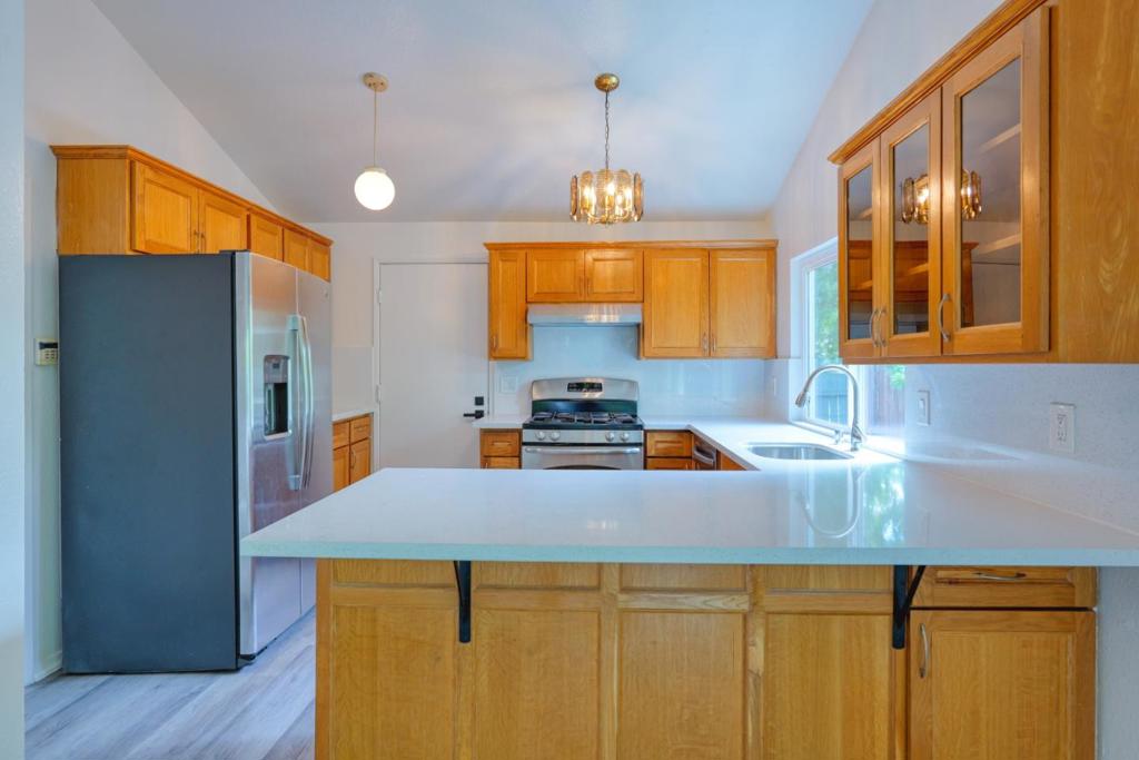 136 Dutch Flat Road Property Photo 3