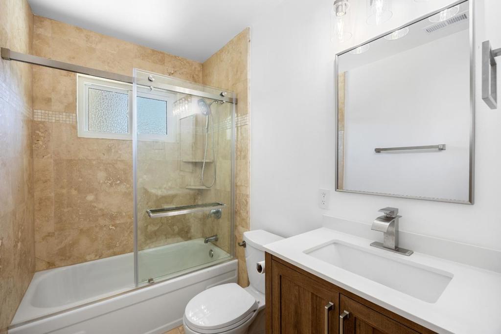 3285 Cropley Avenue Property Photo 9