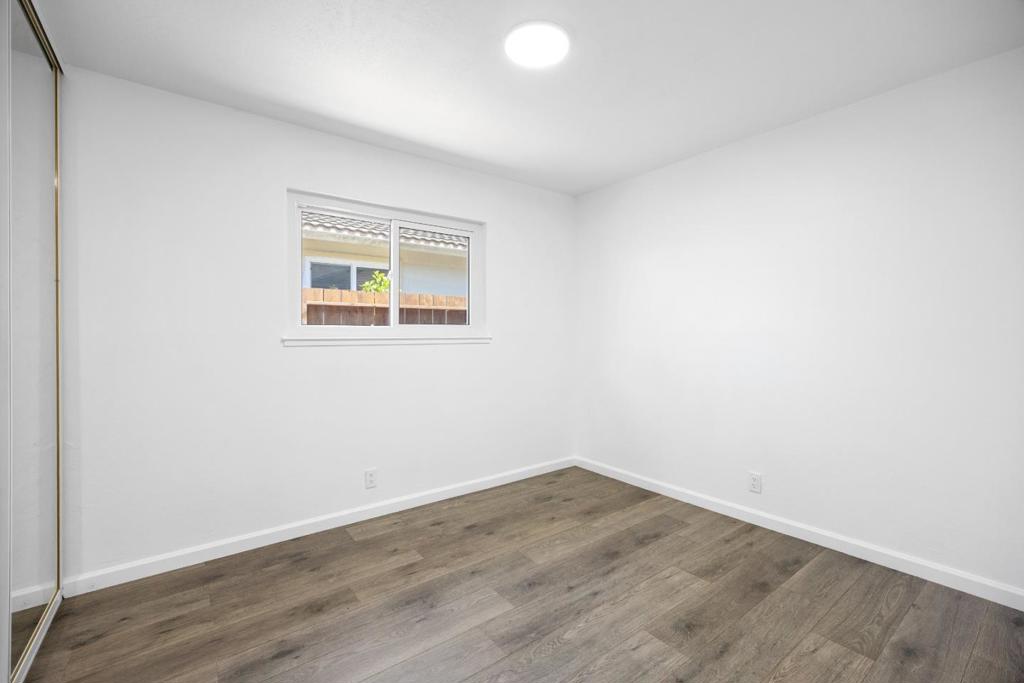 3285 Cropley Avenue Property Photo 13
