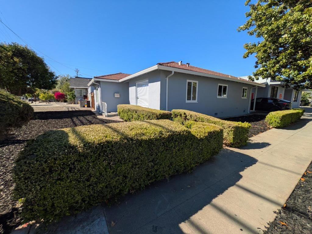 194 S 24 Street Property Photo 11