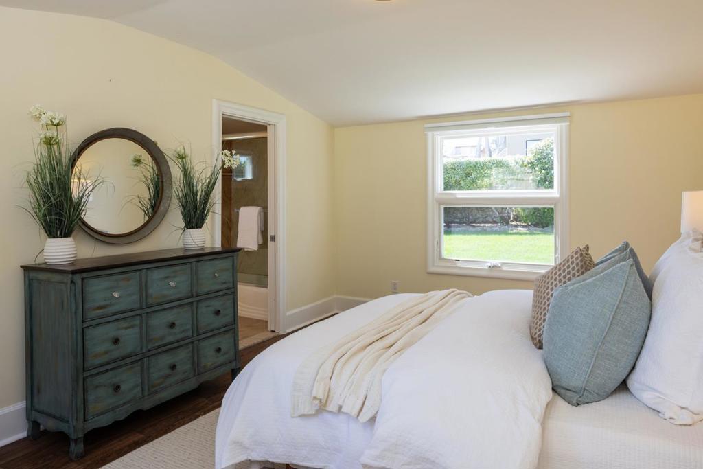 1051 Ocean View Boulevard Property Photo 44