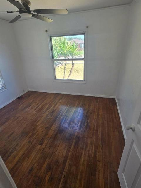 1506 W 5th Street Property Photo 8