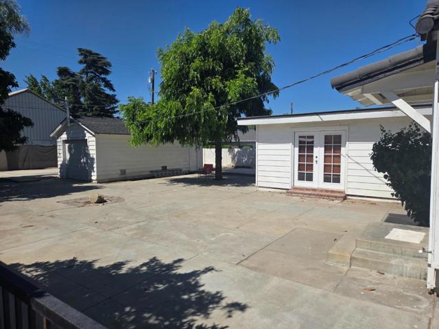 1506 W 5th Street Property Photo 14