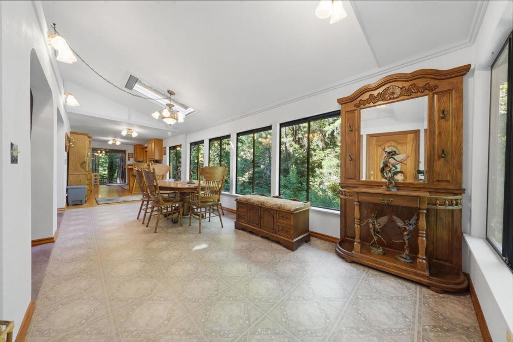 ML82050890 Property Photo 24