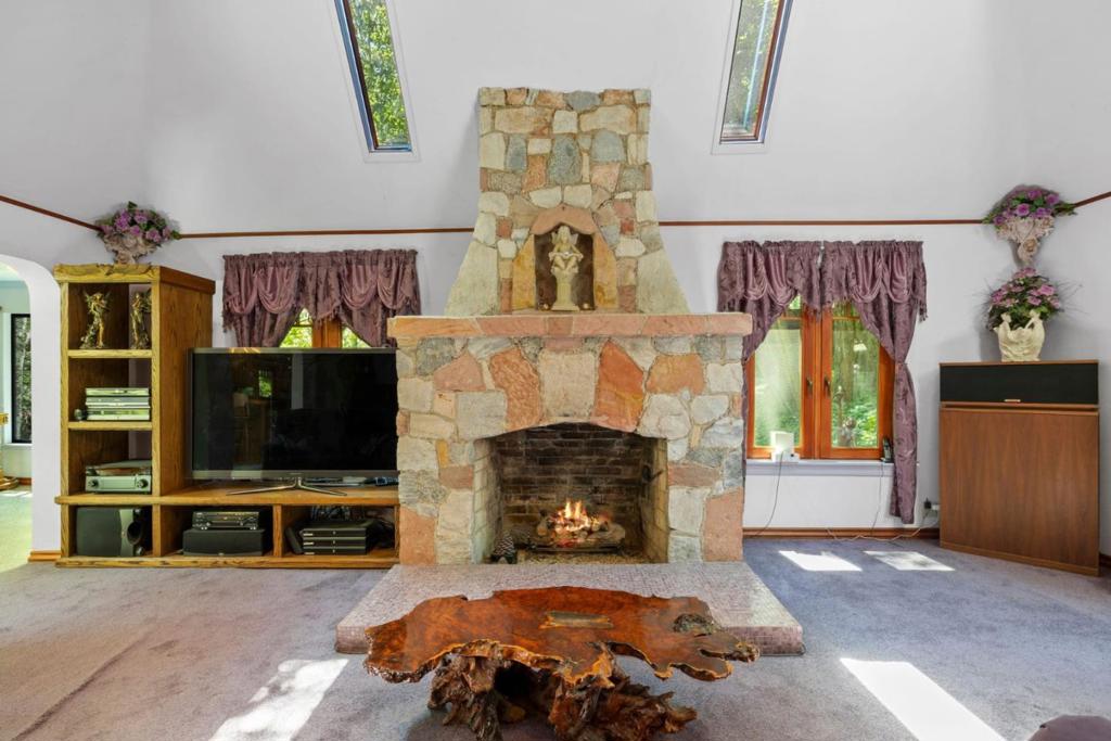 ML82050890 Property Photo 47