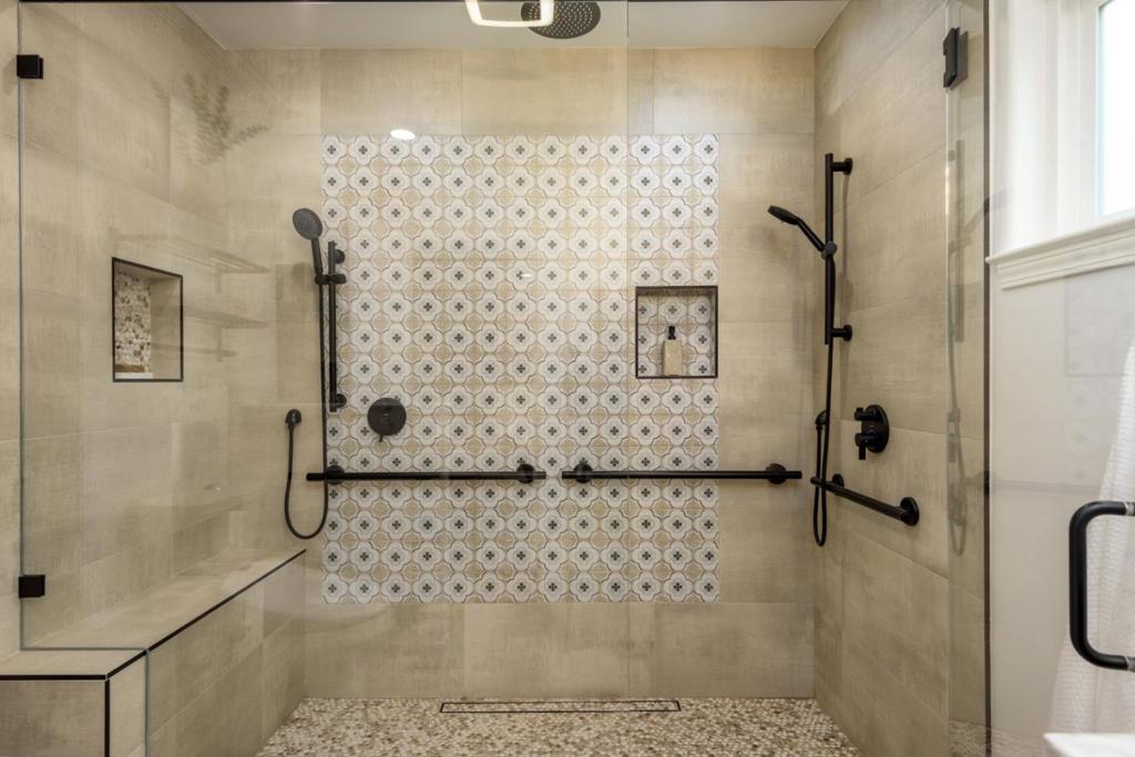 926 Iris Street Property Photo 14