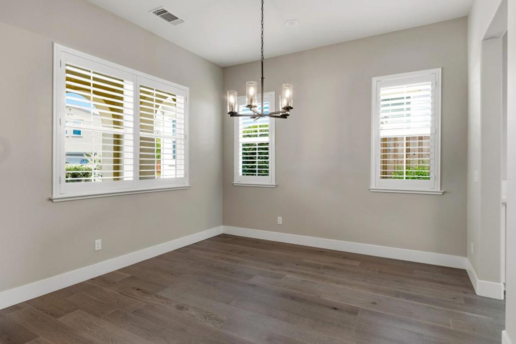 479 Palisade Drive Property Photo 6