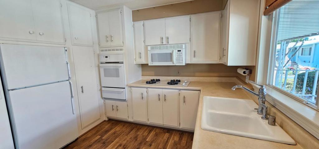 1445 S Bascom Avenue 130 Property Photo 14