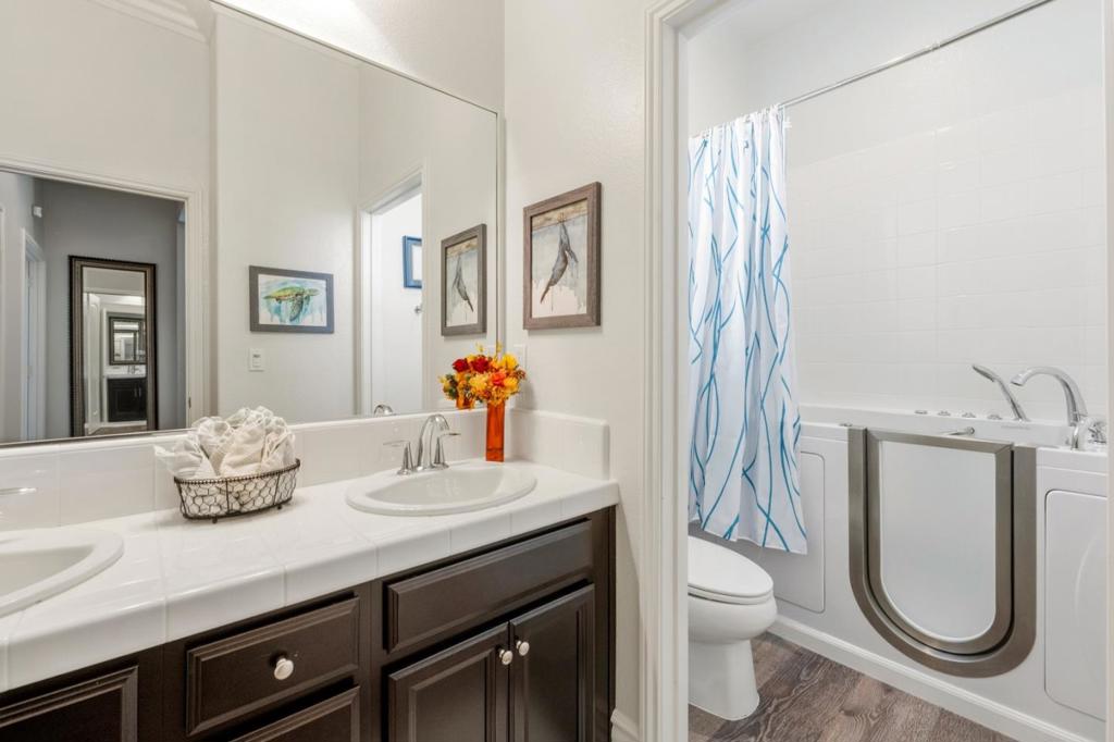 18015 Mcdowell Street Property Photo 9