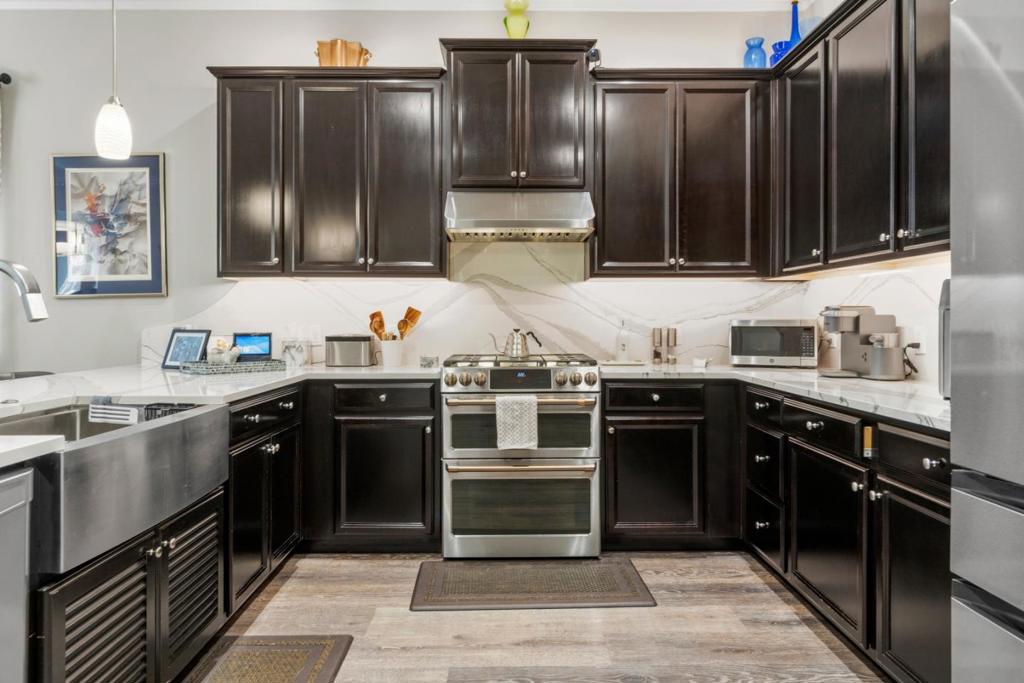 18015 Mcdowell Street Property Photo 21