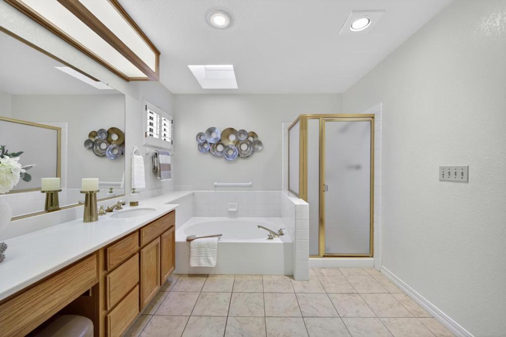 7901 Caledonia Drive Property Photo 23