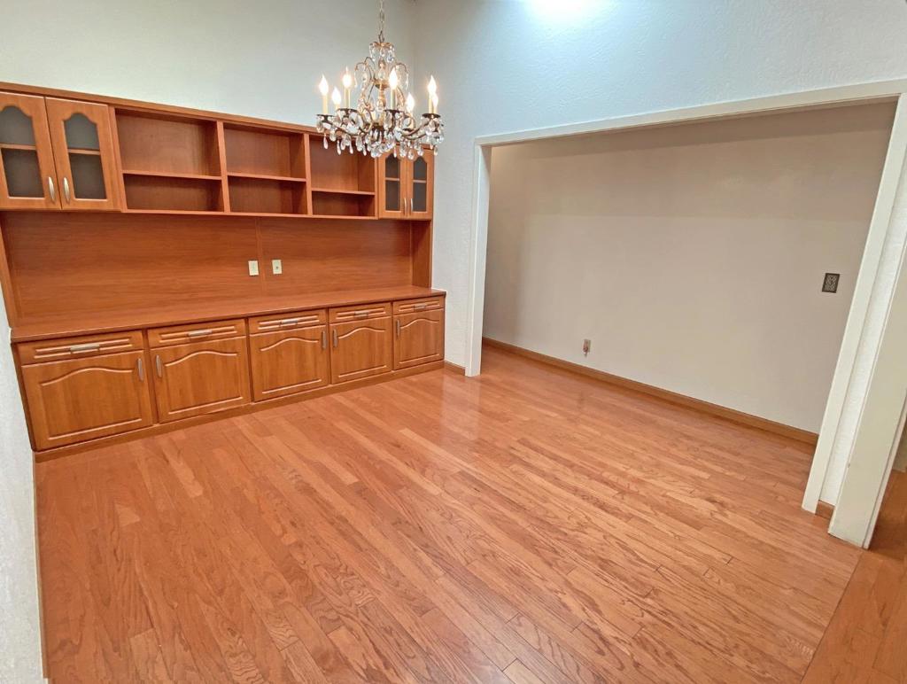 6032 Montgomery Property Photo 3