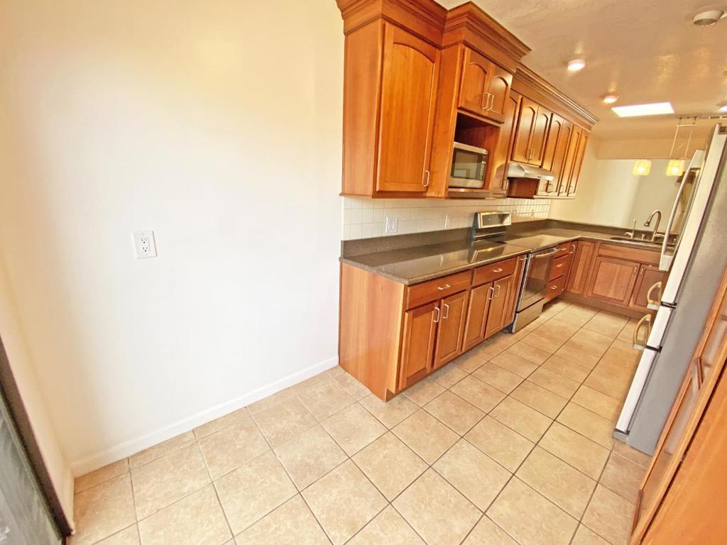 6032 Montgomery Property Photo 7