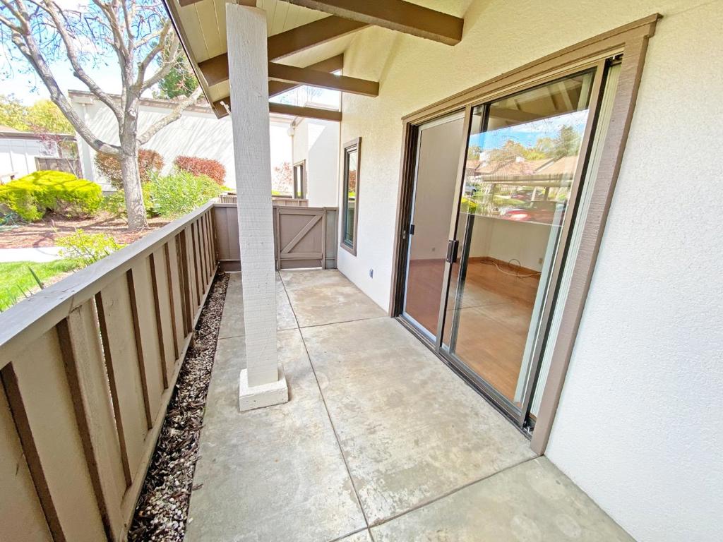6032 Montgomery Property Photo 9