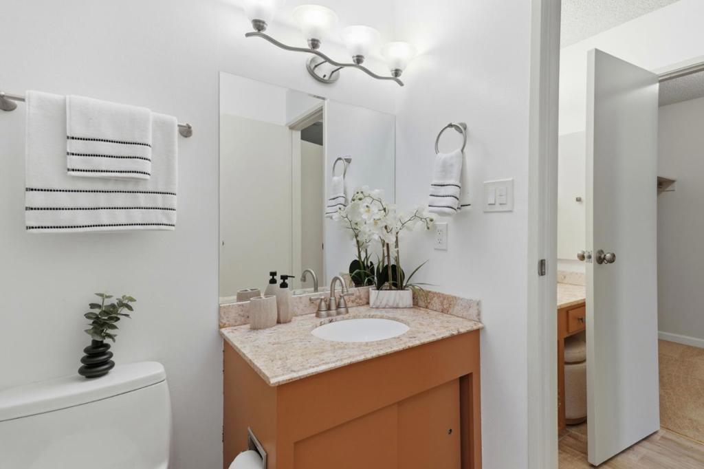 815 N Humboldt Street 302 Property Photo 25