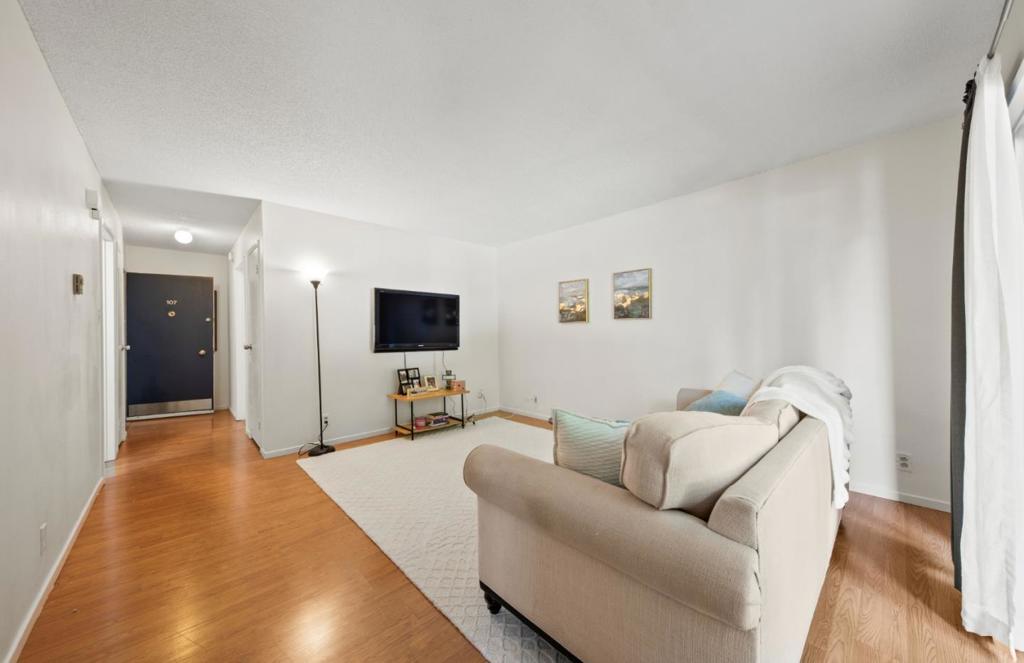 247 D Property Photo 6