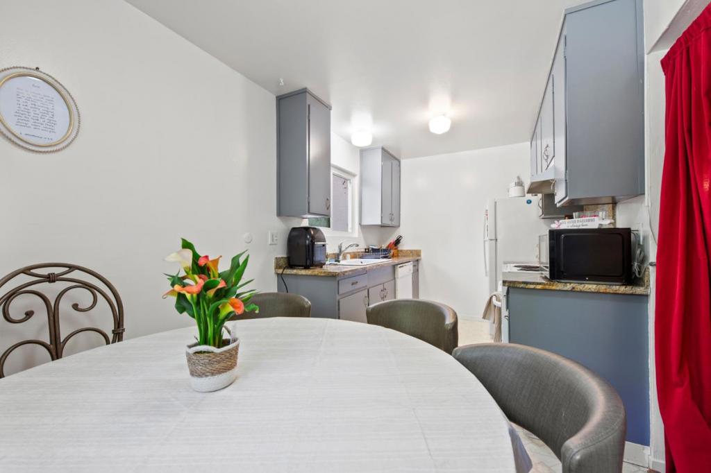 247 D Property Photo 8