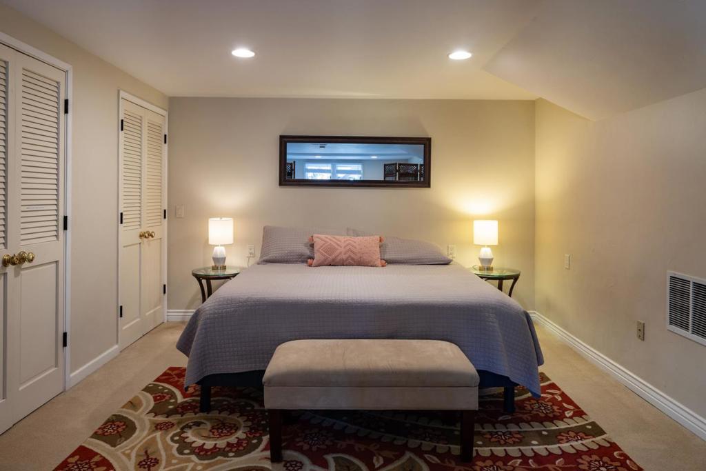 938 Lighthouse Avenue Property Photo 11