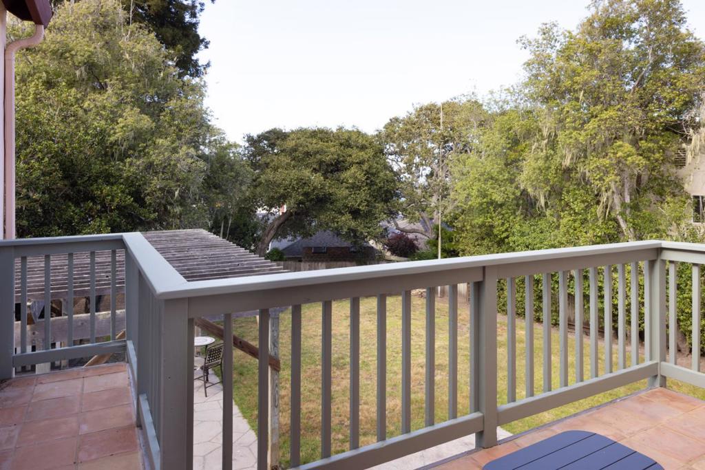 938 Lighthouse Avenue Property Photo 17