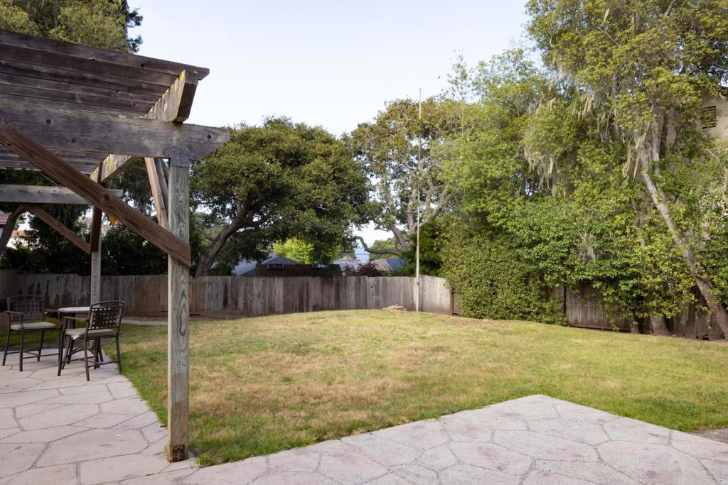 938 Lighthouse Avenue Property Photo 21