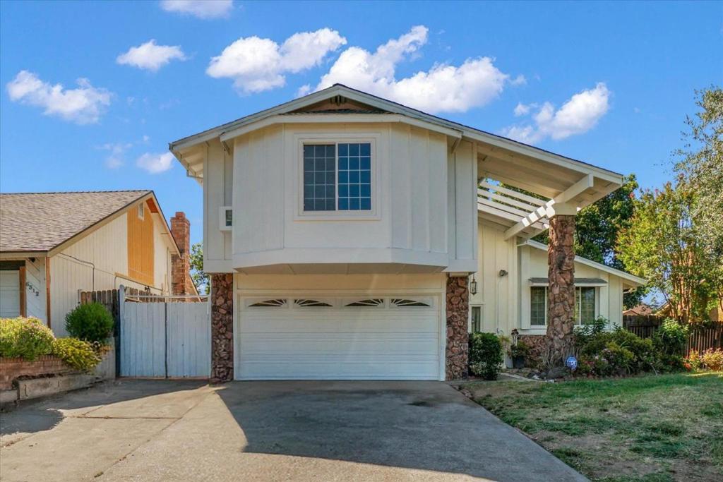 6308 Hillsdale Boulevard Property Photo 1
