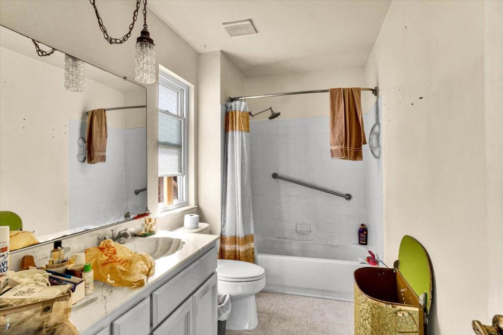 6308 Hillsdale Boulevard Property Photo 15
