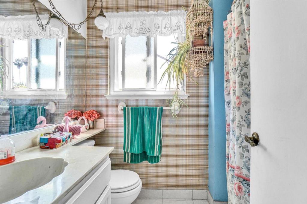 6308 Hillsdale Boulevard Property Photo 21