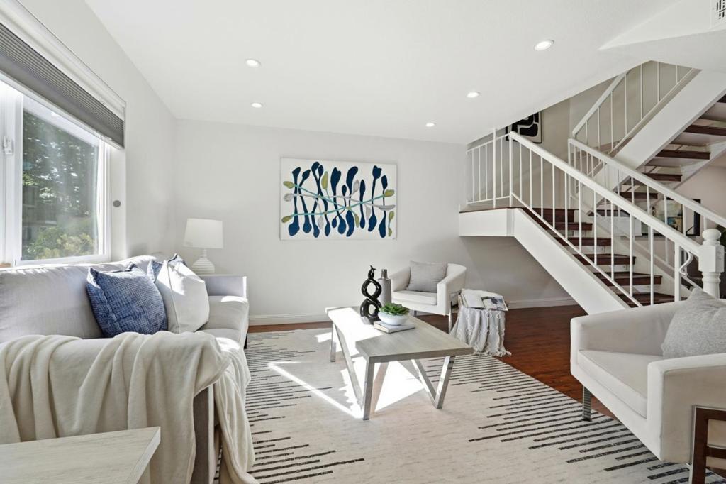 7062 Cypress Point Court Property Photo 6