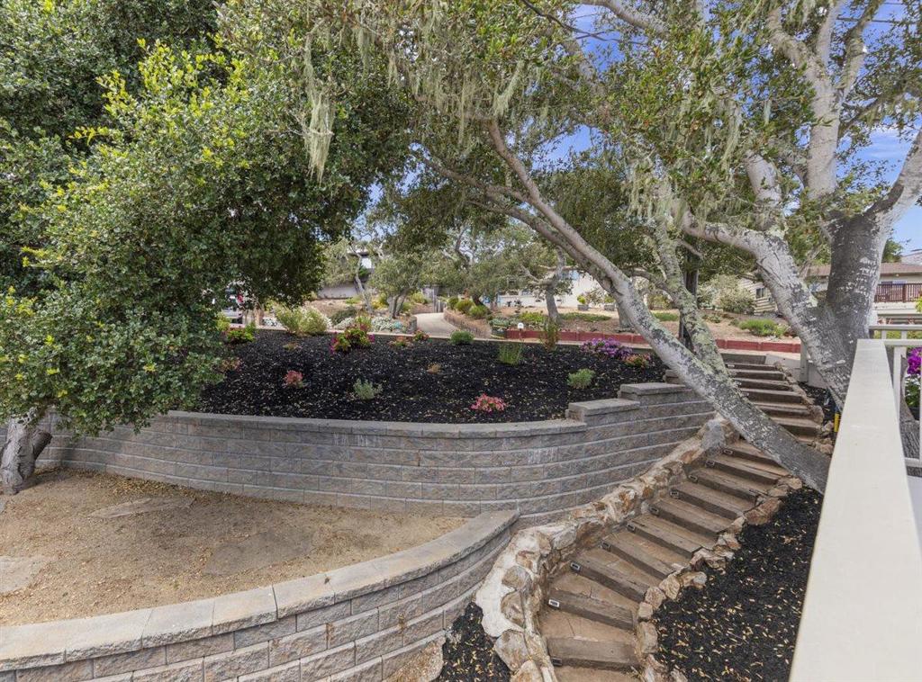 29 Los Encinos Drive Property Photo 6