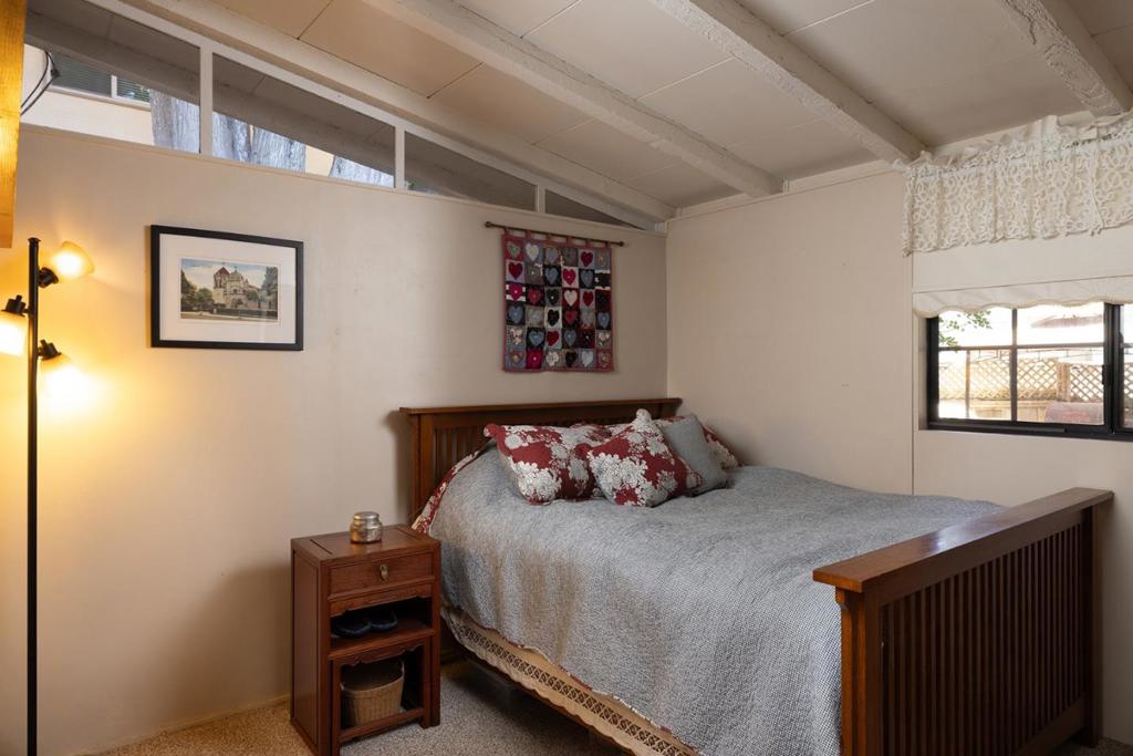 1103 Kenet Place Property Photo 14