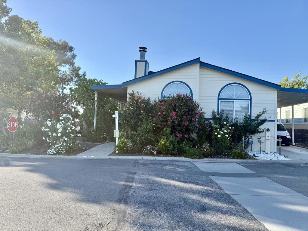 1220 Tasman 39 Property Photo 1