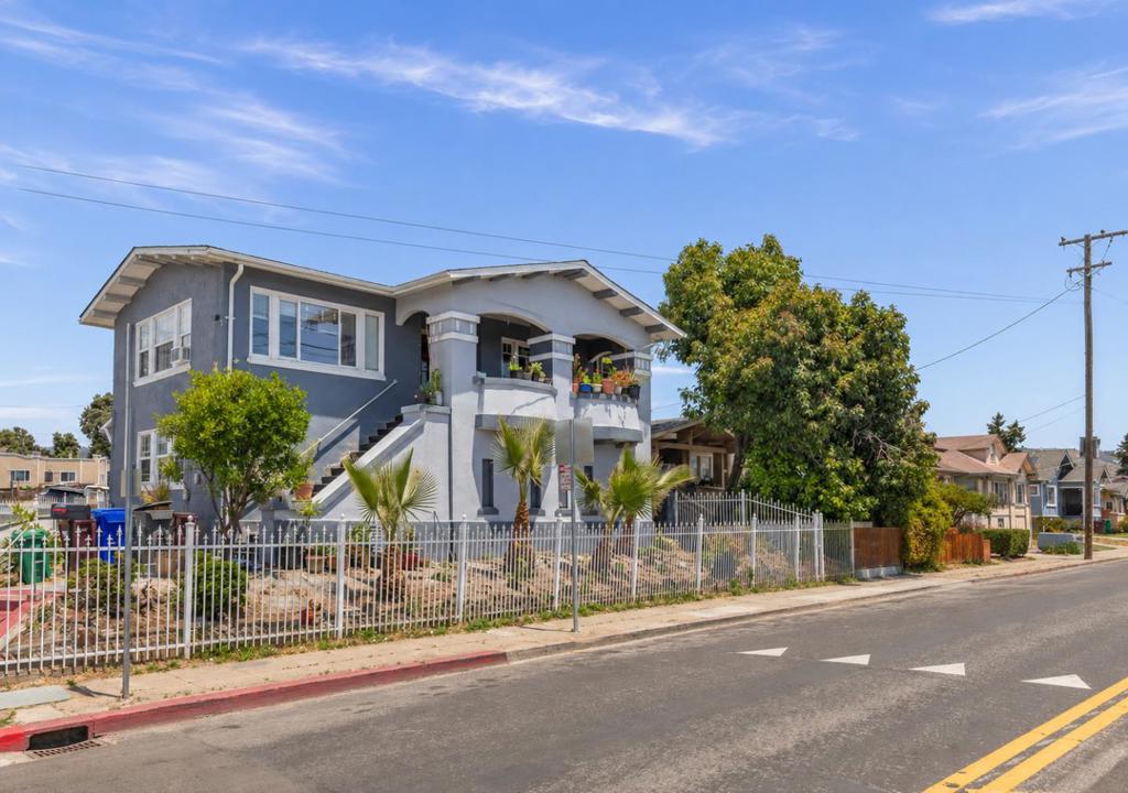 1914 51st Avenue Property Photo