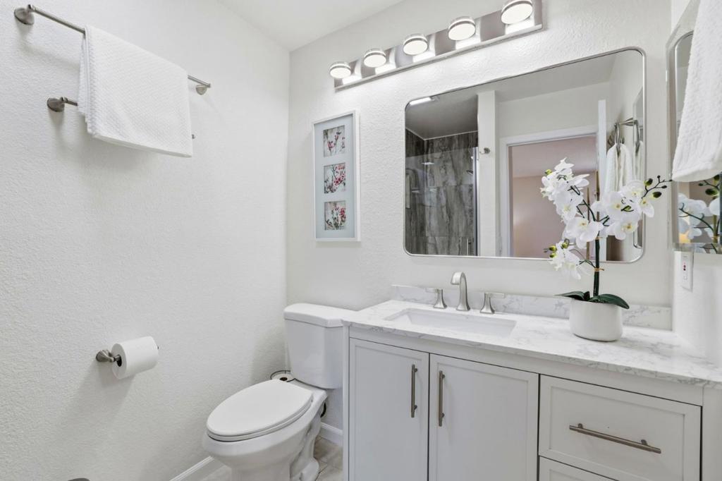 5320 Borneo Circle Property Photo 21