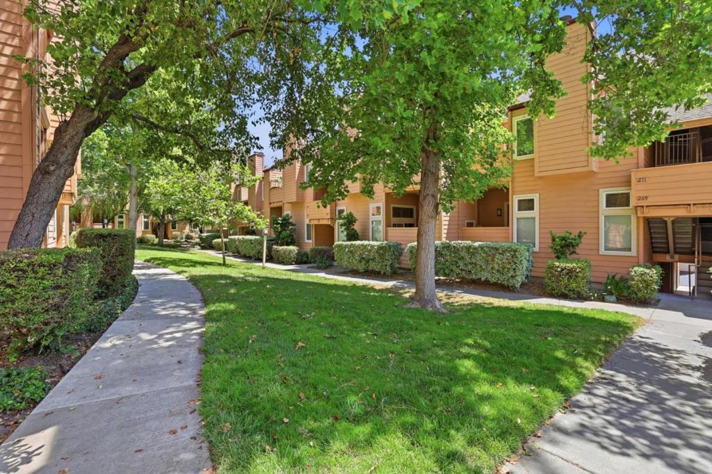 5320 Borneo Circle Property Photo 27