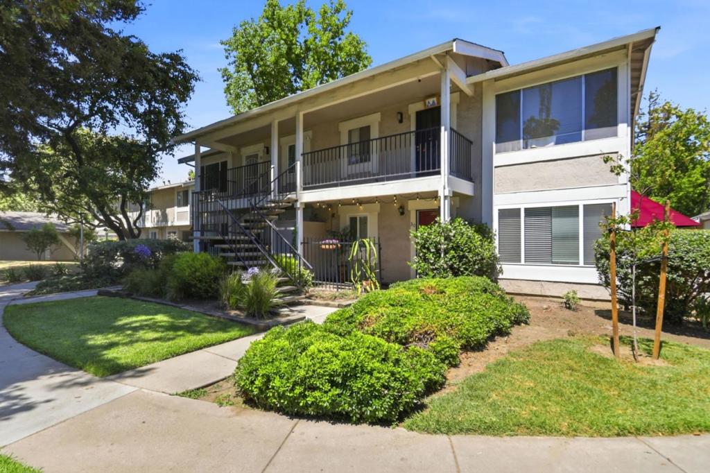 30 Muirfield Court Property Photo 2