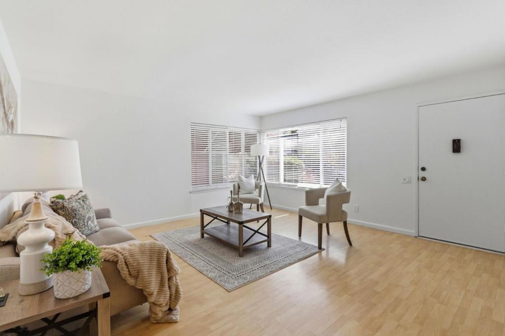 30 Muirfield Court Property Photo 6