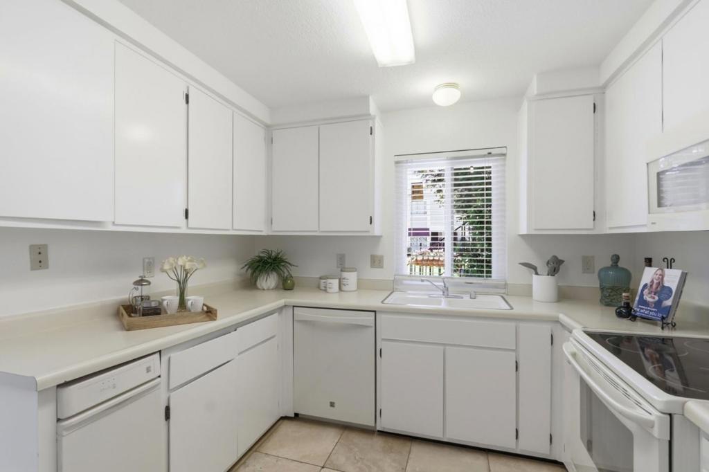 30 Muirfield Court Property Photo 10