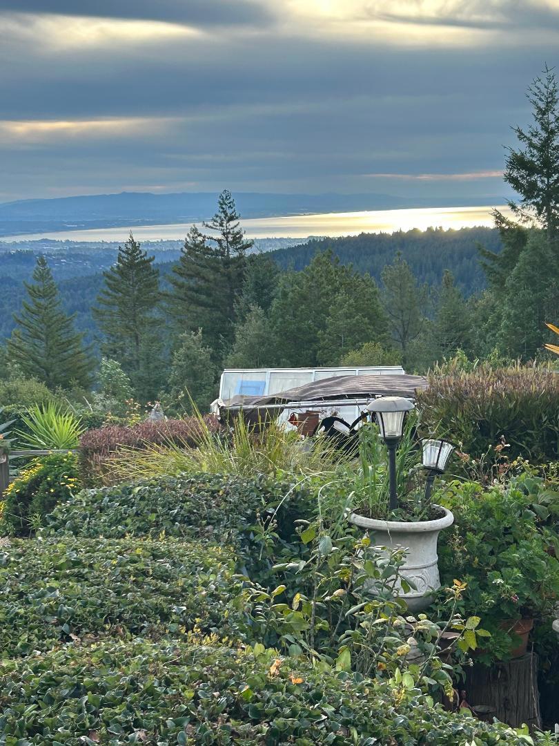 200 Mcamant Drive Property Photo 2