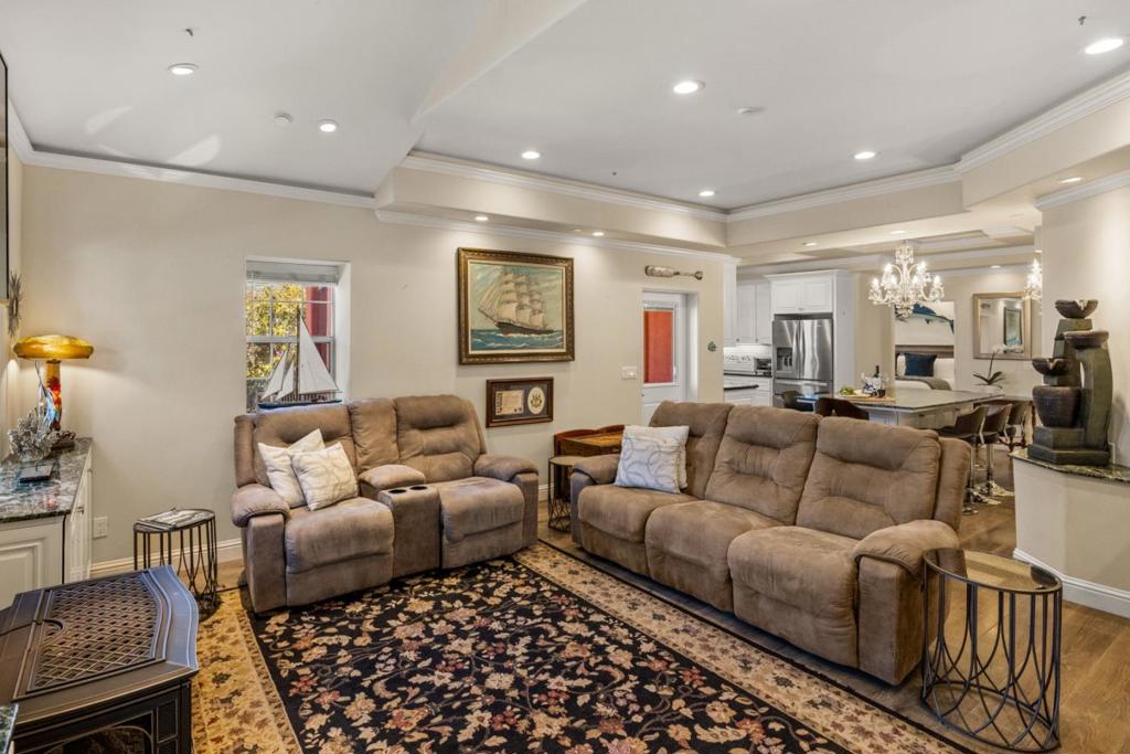 387 Ocean Avenue Property Photo 4