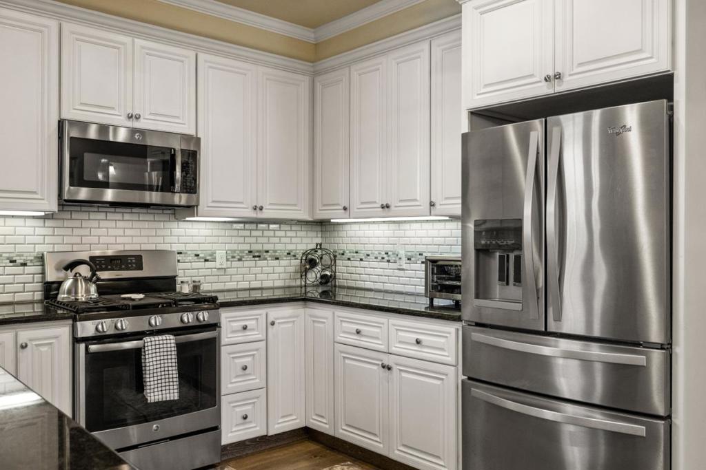387 Ocean Avenue Property Photo 13
