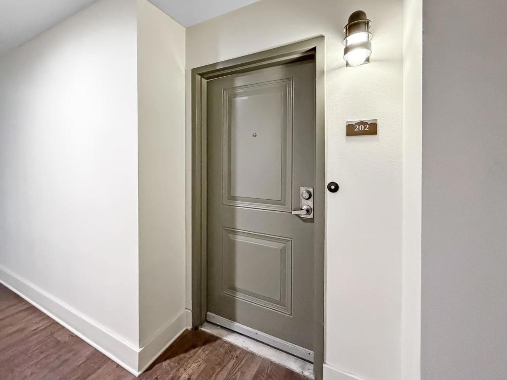 125 Patterson Street 202 Property Photo 6