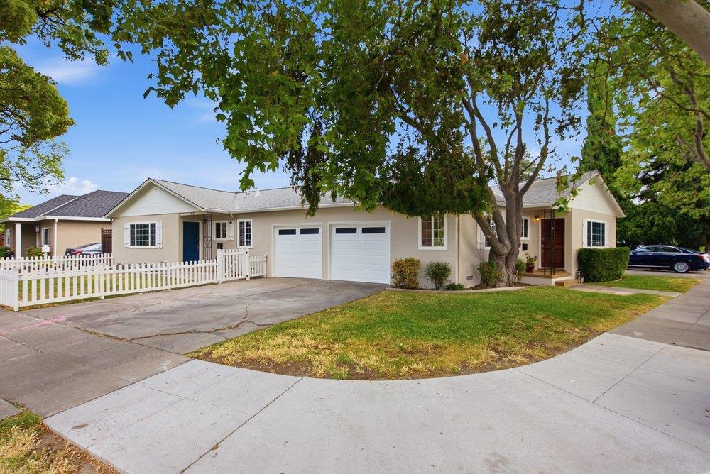 901 Fifteenth Avenue Property Photo 1