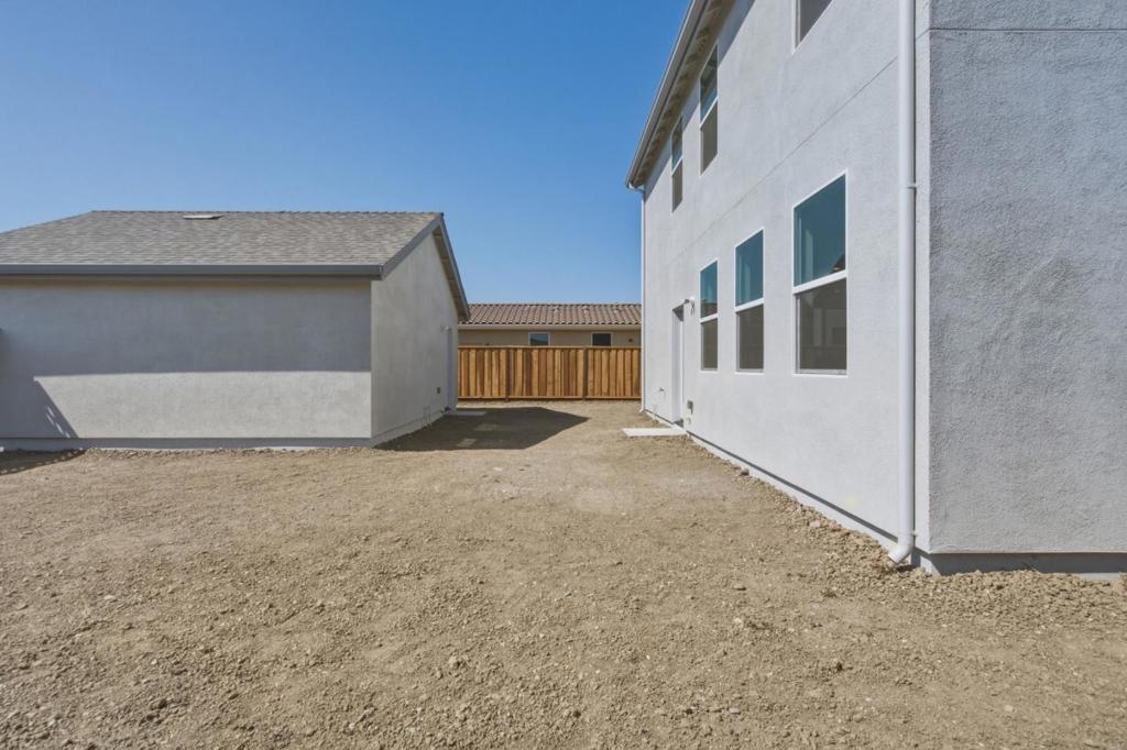 113 Carmona Drive Property Photo 43