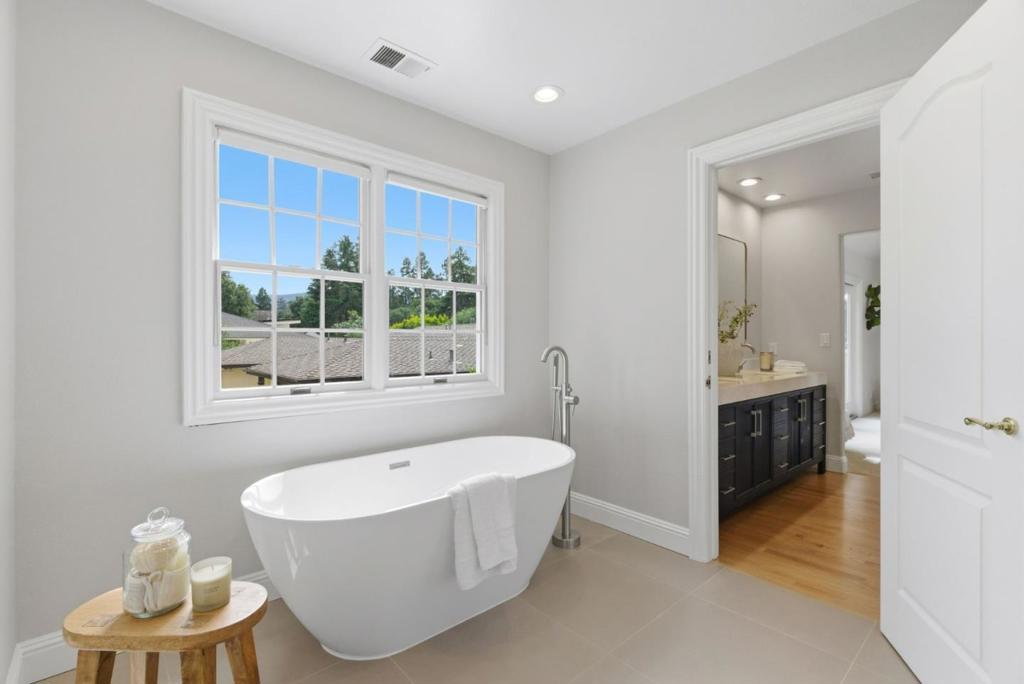 8 Almendra Lane Property Photo 18
