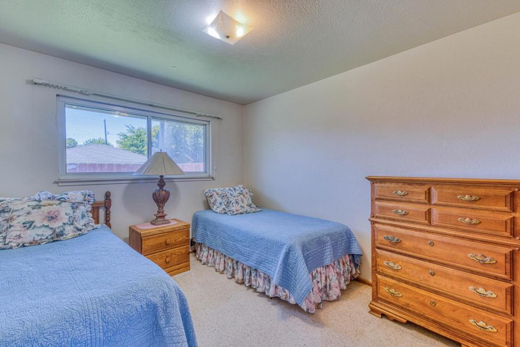 628 Alameda Avenue Property Photo 26